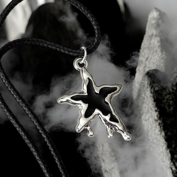 5 For $25💫Black and Silver Wicked Melting Star Pendant - Picture 5 of 6